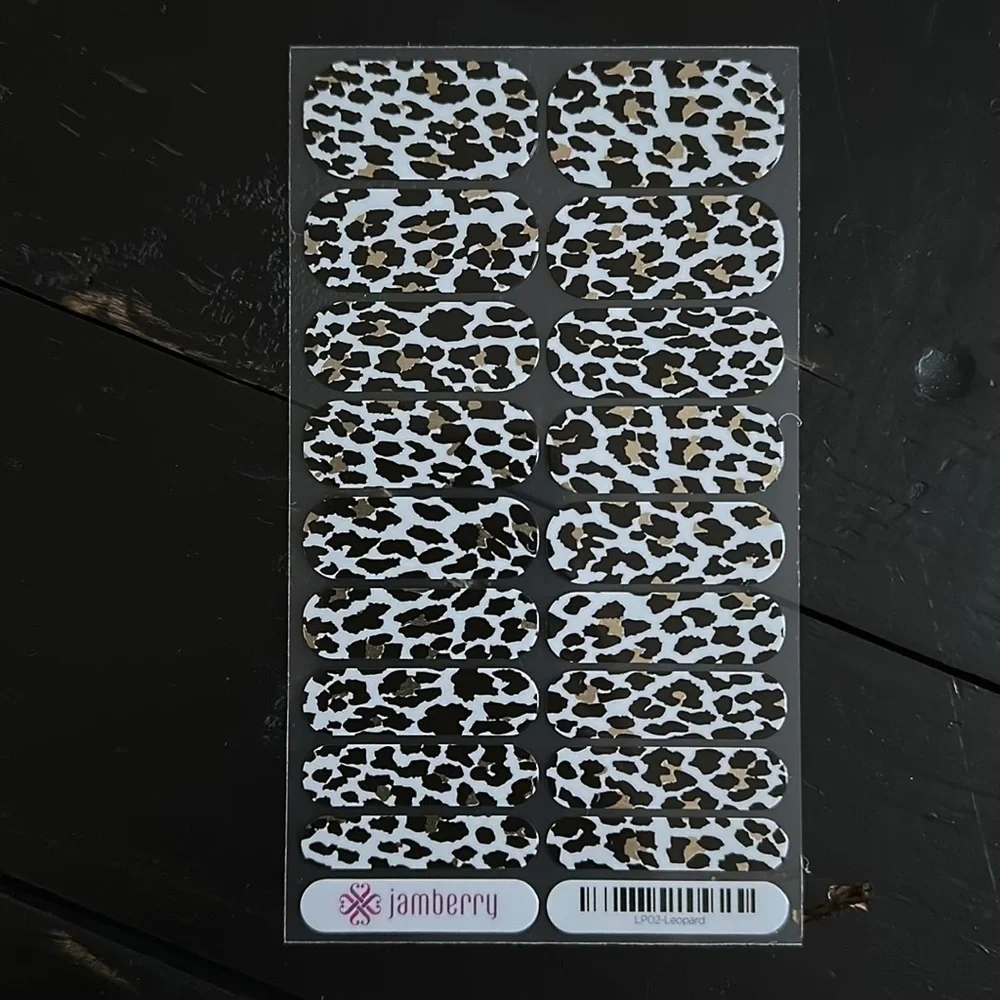 𝅺jamberry Leopard Print Nail Wraps - Leopard